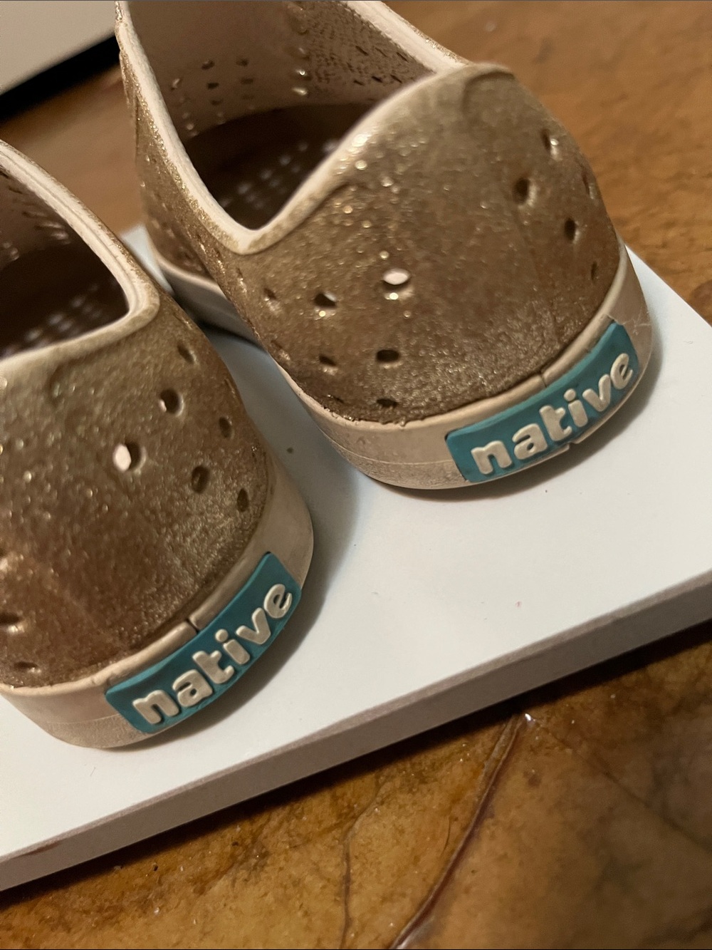 Native Kids Sneakers Sz 11 - Picture 2 of 9